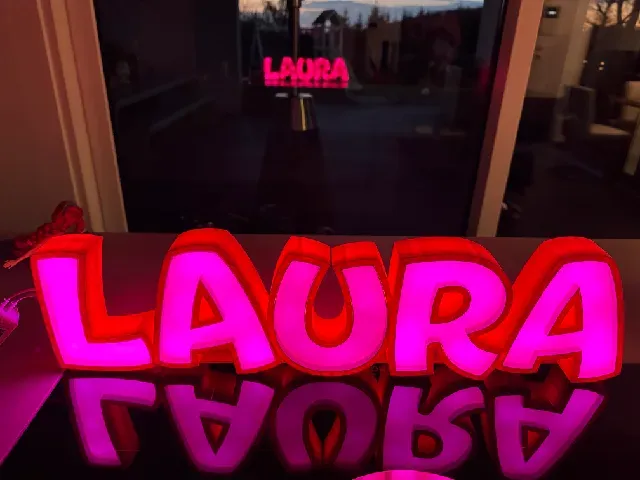 LAURA LED- Namenslampe 3D