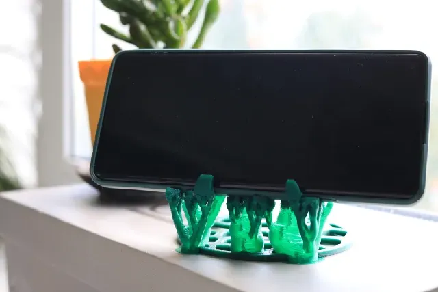 Organic Voronoi Phone Stands — Фото 5 из 11