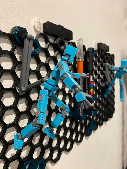 Honeycomb Wall Holder - LUCKY 13 Base Joint