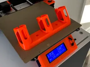 Ryobi wall mount 18V - Triple battery holder