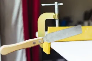 Cross Cut Magnetic Hand Saw Jig