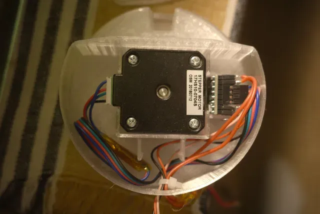 Fish feeder — Image 6 of 6