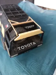 Svorník zadní příčky LandCruiser RMT RC 1:12