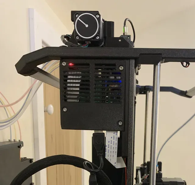 Prusa i3 MK3s Raspberry Pi Case with integrated 5V power supply