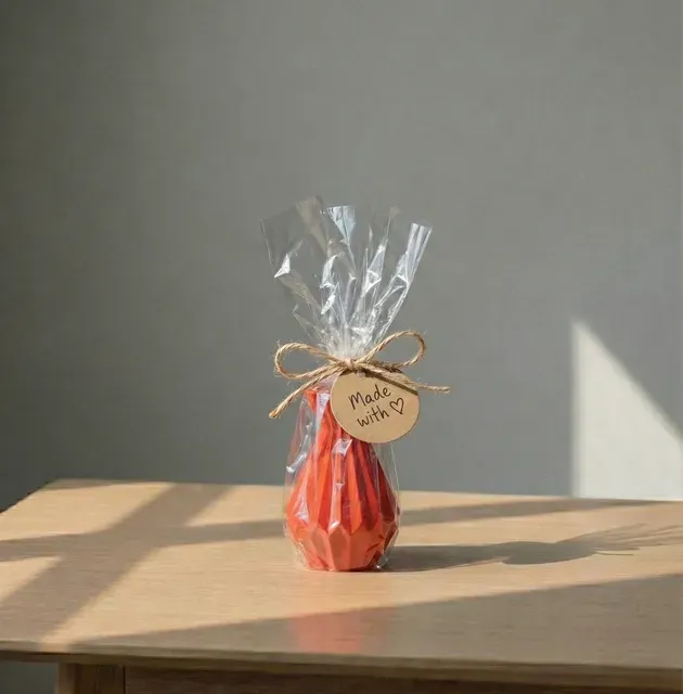 "KAMI" - Minimalistic Origami Vase — Image 3 of 5