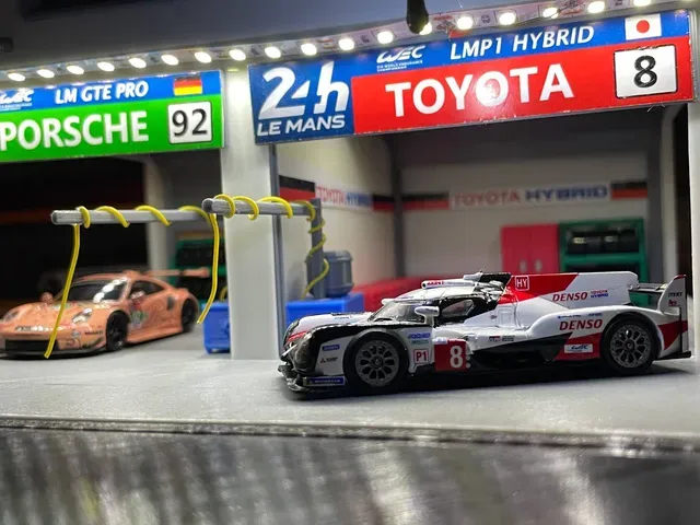 Racing Pit Garage/Building for Hot Wheels & 1/64 Scale Cars — Image 2 of 11