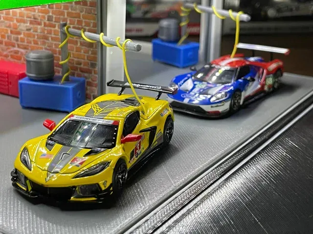 Racing Pit Garage/Building for Hot Wheels & 1/64 Scale Cars — Image 11 of 11
