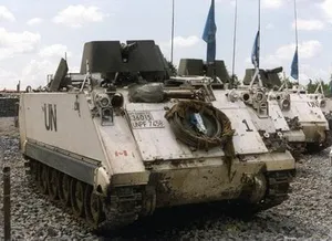 1-100 Canadian M113A2 APC/Ambulance