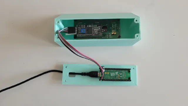 Standing case for Raspberry Pi Pico with 16x2 LCD display — Image 2 of 2