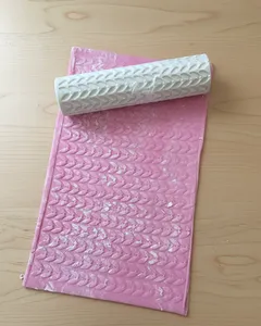 Sweater shape pattern roller