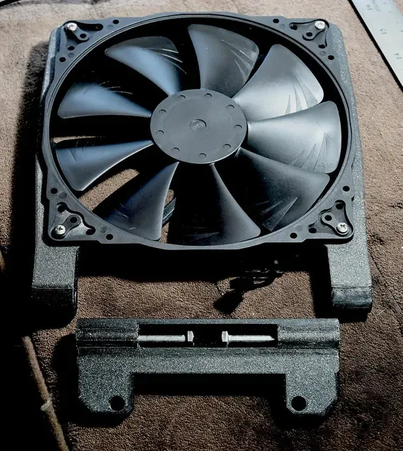 SC2 and 200mm Noctua VR Fan Mount — Фото 6 из 6