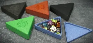 Triangle Dice Box With Magnets
