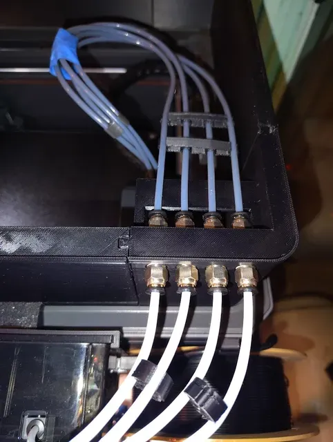 Rear right corner w/ added inner PTFE tubes shelf (to keep the inner 4 x PTFE tubes straight and level at connectors exit, to avoid jams there) for CC1 Canvas Relocation & Riser project (replaces "AEE_45_Deg_Corner_RR_PTFE" no LED part in origin project) — Фото 28 из 34