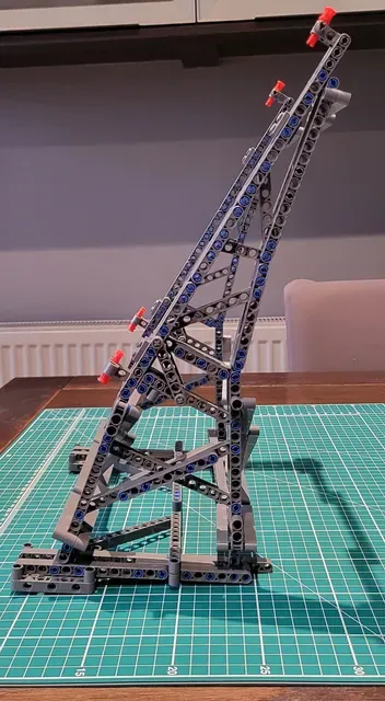 LEGO Star Wars 75192 UCS Millennium Falcon Vertical Stand Wall Mount — Image 12 of 24