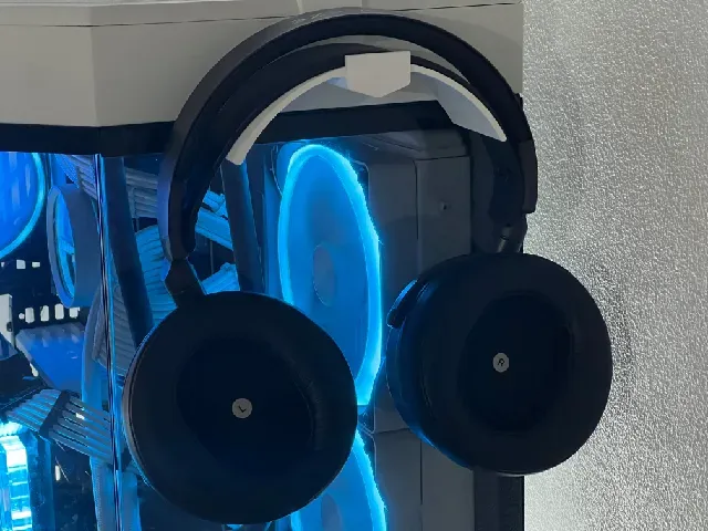 Hyte Y60 headphone holder — Фото 2 из 2