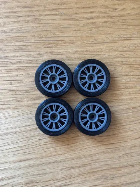 BMW M3 E46 Coupé – Moving Wheels – 1:18 / 1:24 / 1:64 — Image 13 of 17