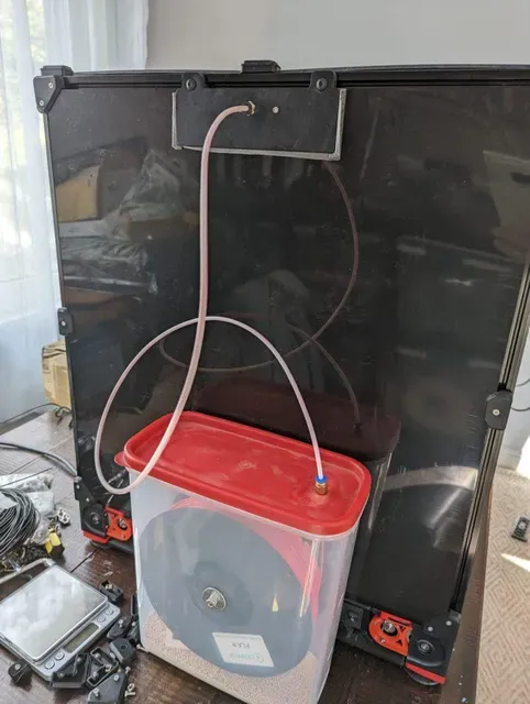 Airtight filament spool container for Prusa MK2.5/3/S, Voron 2.4 — Image 4 of 4
