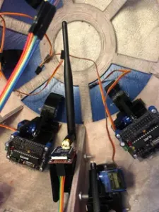 R2-D2 Panel Hinge Servo Mount