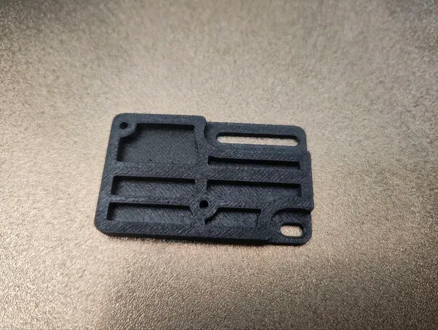 Q1 Pro mount for smart filament sensor SFS V2 from BTT — Фото 2 из 10