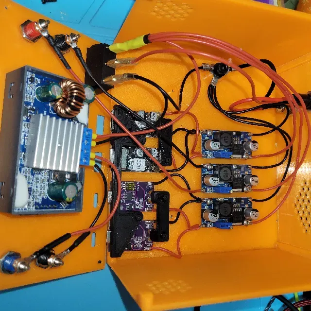 Scambler's Mini DC Power Supply — Фото 9 из 18