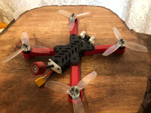 Weird FPV Drone — Фото 5 из 10
