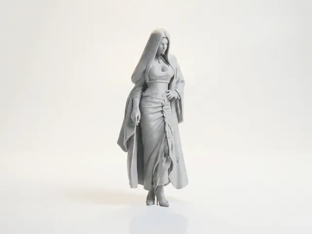 Elegant Hooded Figure Female Statue 3D Printable — Фото 3 из 5