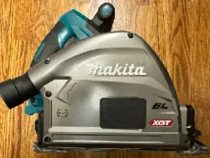 Makita 40 V Track Saw Dust Cover