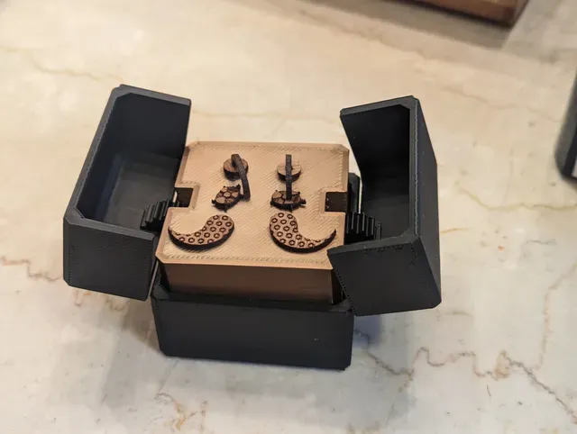 Lift Up Earring Box