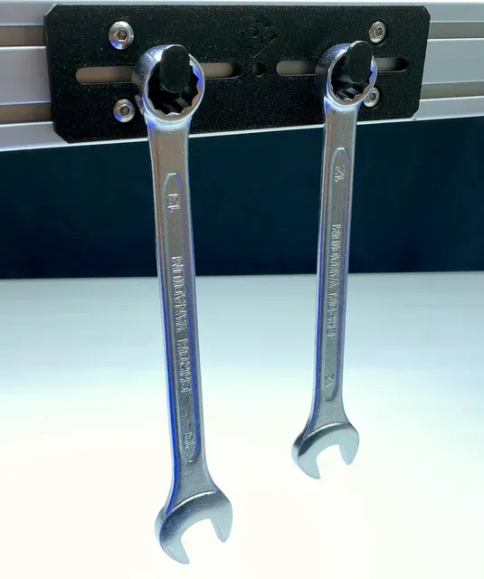 MT-SYSTEM Holder M: Universal hook plate 125mm (Universalhaken-Trägerplatte)
