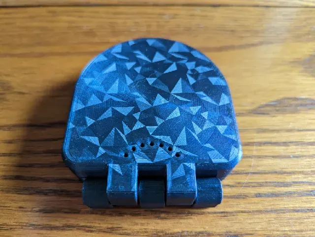 Square Hinged Retainer Case with Magnetic Closure — Image 2 of 2