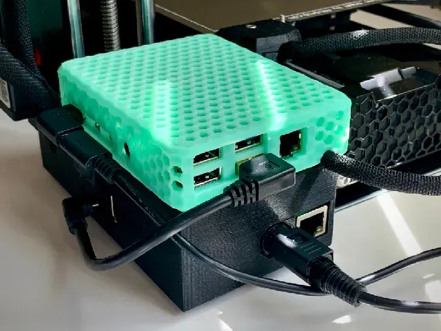 Raspberry Pi Z-Box | Integrated 4B Case for Prusa MINI — Image 2 of 10