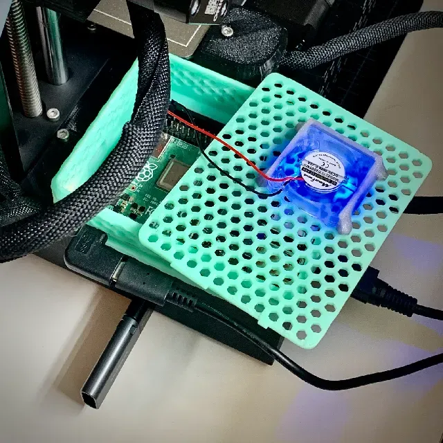 Raspberry Pi Z-Box | Integrated 4B Case for Prusa MINI — Image 10 of 10
