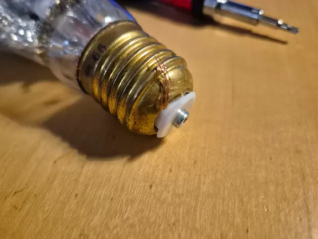 Osram Vacublitz (or E27 bulb) G4 LED Upgrade — Image 8 of 10