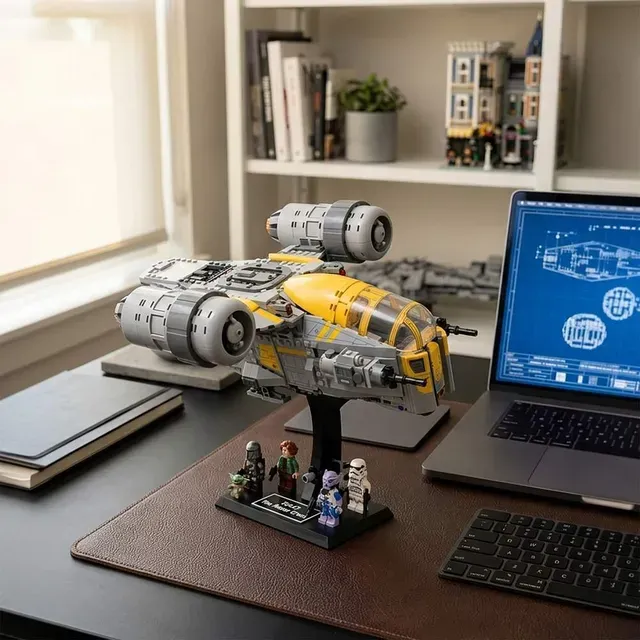 Display Stand for LEGO Star Wars 75447 The Razor Crest — Фото 2 из 5