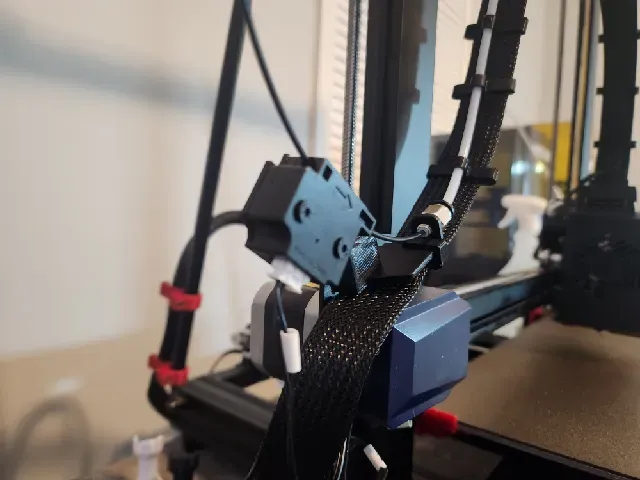 Anycubic Filament Runout Sensor Redirection Mount for Kobra 2 Max / Kobra 2 Pro / Kobra 2 Plus/ Kobra 2 Neo / Kobra 2 — Image 2 of 3