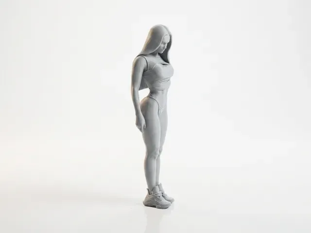 Female Figure Statue 3D Printable — Фото 2 из 5