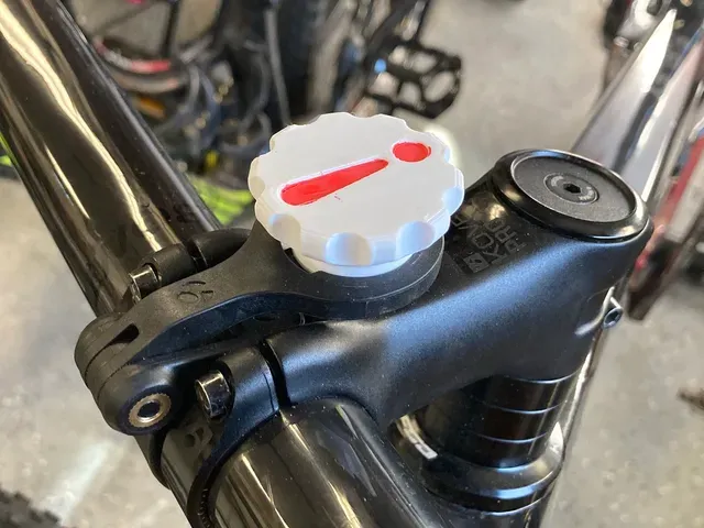 Reminder for Garmin or Wahoo quarter turn bike computer — Фото 2 из 2
