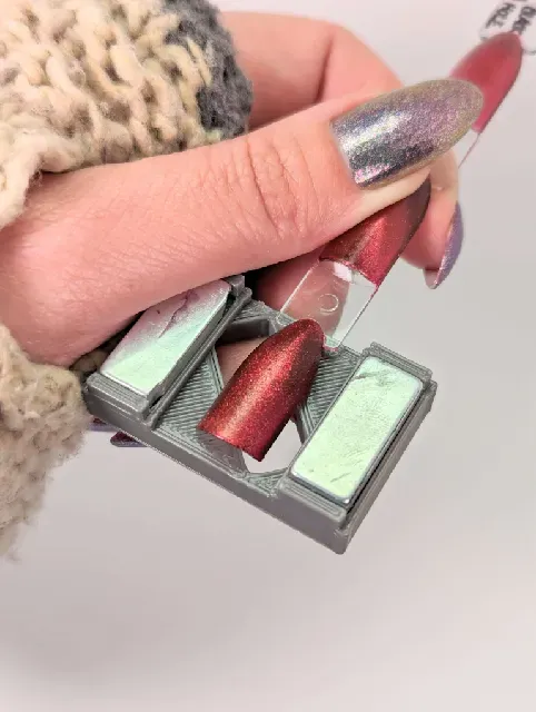 Nail Polish Magnet Holder — Image 2 of 5