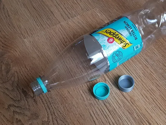 Schweppes bottle cap
