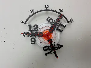 Wandering hour wall clock