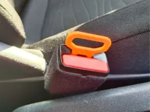 Citroën Picasso and Volkswagen Seat Belt Buckle