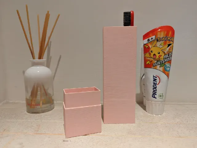 Toothbrush Holder with Lid