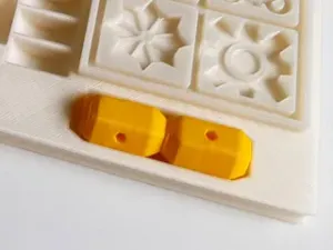 Die for the Royal Game of Ur - historically accurate 0/1 throws