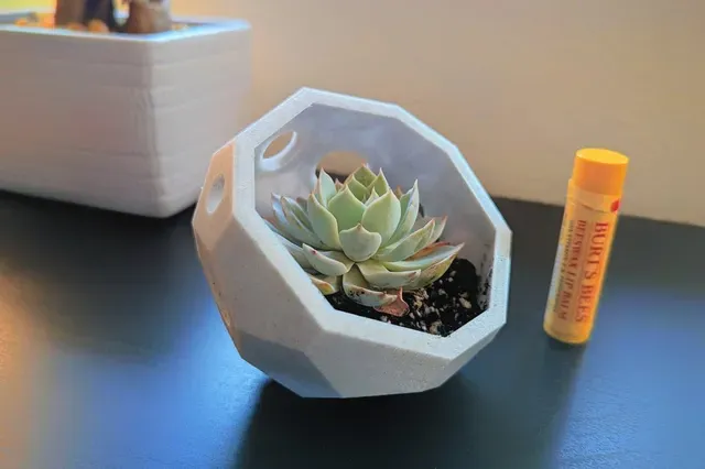 Modern Geometric Planter (No Supports Icosahedron Succulent Pot) — Image 6 of 7