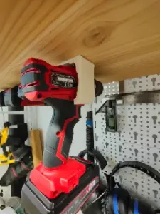 Halterung für Einhell Akku-Schrauber (TE-CD 18/2 li)