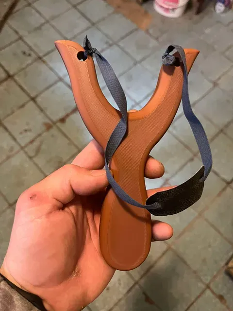 Classic wooden slingshot — Фото 3 из 3