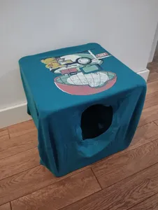 Cat/dog house/litter box (frame)