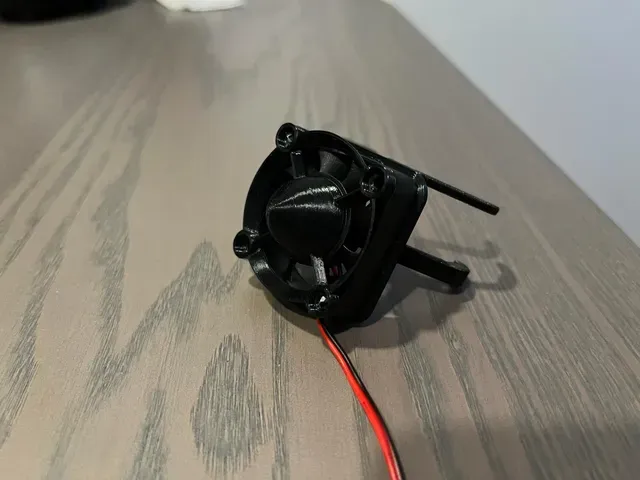 Clip'n'Cool: toolless 40mm Fan Mount / Holder for X Axis Stepper Motor of Elegoo Neptune 3 and 4 Series — Фото 9 из 13