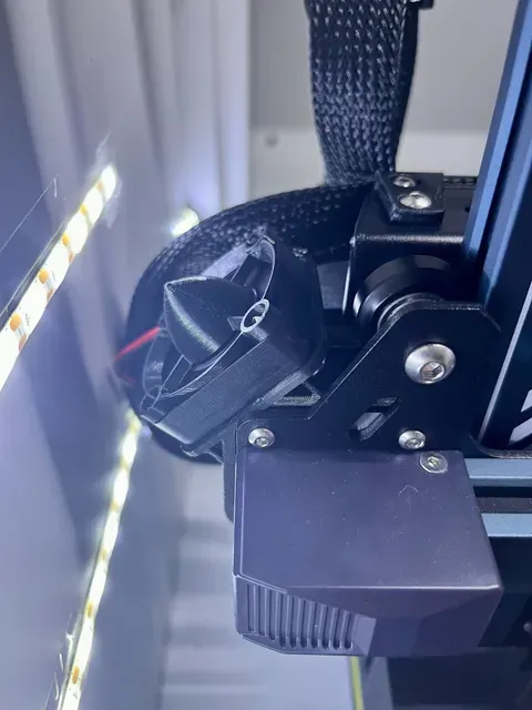Clip'n'Cool: toolless 40mm Fan Mount / Holder for X Axis Stepper Motor of Elegoo Neptune 3 and 4 Series — Фото 4 из 13