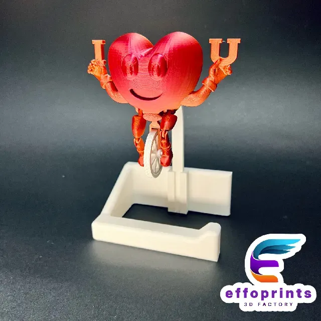Valentines Heart Riding on Toilet Paper Gadget Holder — Фото 7 из 10